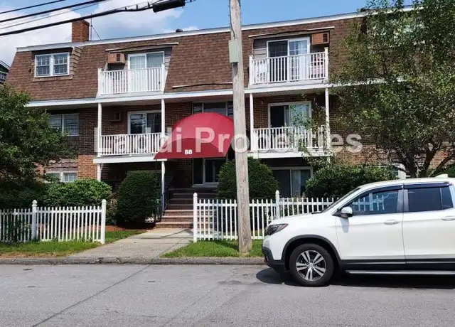 Property at 88 Beacon St, Lawrence, MA, 01843, 1 bed, 1 bath, [object Object]