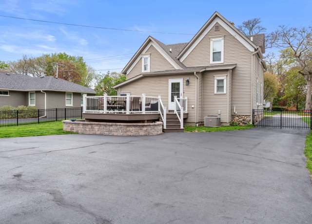Photo of 91 Pomeroy Ave, Crystal Lake, IL 60014