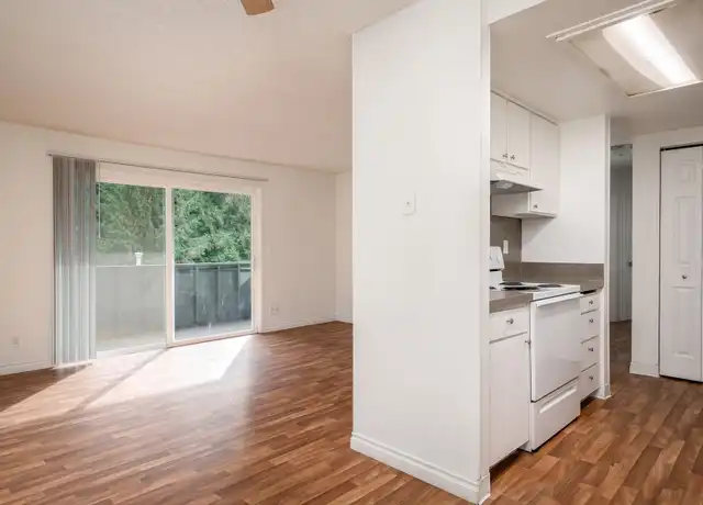 Property at 14500 SW Hall Blvd, Portland, OR, 97224, 2 beds, 1.5 baths, [object Object]