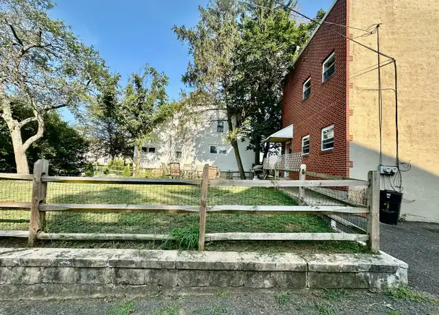 Property at 424 Paxson Ave Unit 2, Glenside, PA, 19038, 2 beds, 1 bath, [object Object]