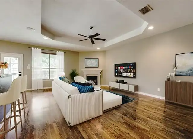 Property at 2206 Creek Side Dr, Weatherford, TX, 76087, 3 beds, 2 baths, [object Object]