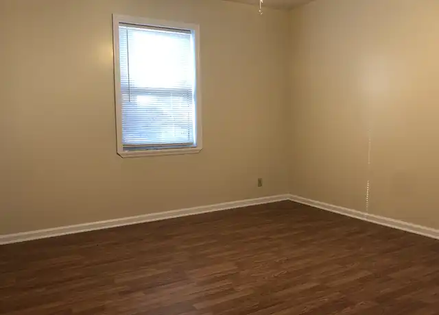 Property at 1044 Bridge Rd Unit C, Charleston, WV, 25314, 2 beds, 1 bath, [object Object]