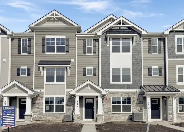 Property at 357 Bridgeview Ct Unit 357, St. Charles, IL, 60174, 3 beds, 2.5 baths, [object Object]