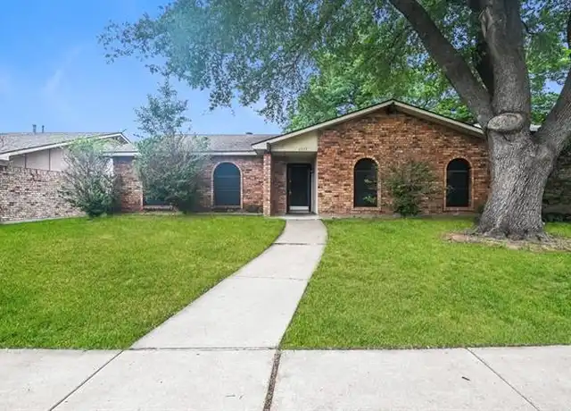 Property at 6333 Fallbrook Dr, Garland, TX, 75043, 4 beds, 2 baths, [object Object]