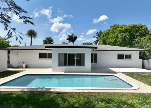 Property at 10 Forest Hills Ln, Boca Raton, FL, 33431, 3 beds, 2 baths, [object Object]