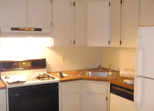 Property at 87 Mountain Gate Rd, Ashland, MA, 01721, 2 beds, 2.5 baths, [object Object]
