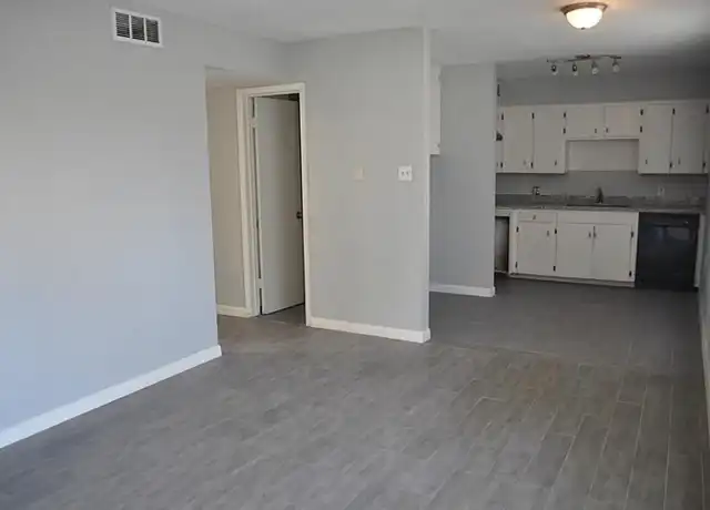 Property at 2311 Leaman Ave Unit 6, Rosenberg, TX, 77471, 2 beds, 1 bath, [object Object]