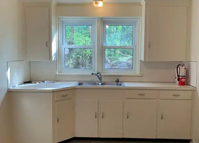 Property at 237 W King St Unit 237 4, Shippensburg, PA, 17257, 2 beds, 1 bath, [object Object]