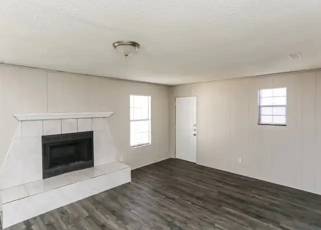 Property at 2621 Princeton Dr, Lancaster, TX, 75134, 3 beds, 2 baths, [object Object]
