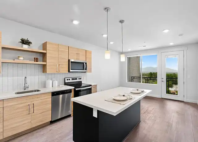 Property at Park Avenue Apartments - 1240 E Stringham Ave, Salt Lake City, UT, 84106, 0-2 beds, 1-2 bath, [object Object]