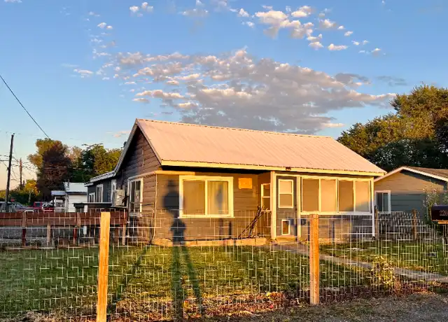 Property at 2201 S 2nd Ave, Yakima, WA, 98903, 3 beds, 1 bath, [object Object]