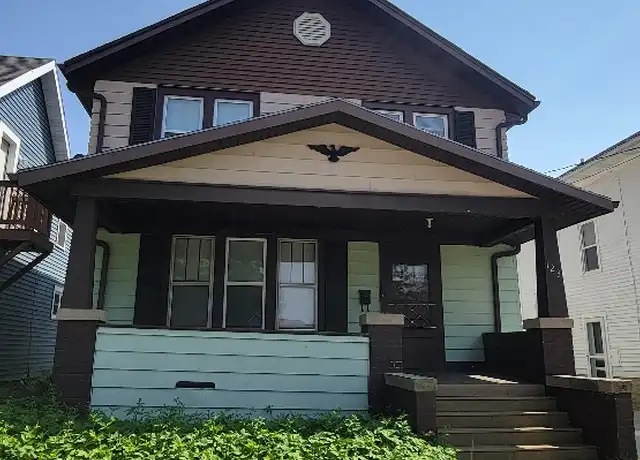 Property at 123 E Mill St, Beaver Dam, WI, 53916, 3 beds, 1 bath, [object Object]