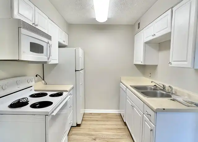 Property at 1309 Powhatan Trl Unit 2, Frankfort, KY, 40601, 2 beds, 1 bath, [object Object]
