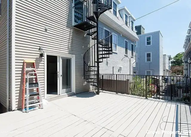Property at 527 E 4th St Unit 1, Boston, MA, 02127, 4 beds, 1 bath, [object Object]