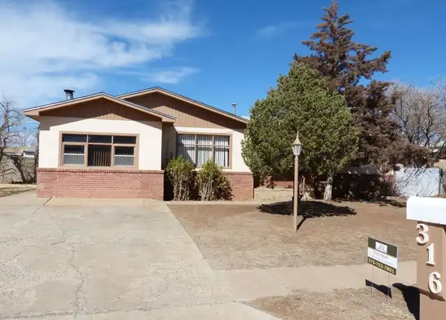 Property at 316 W Christopher Dr, Clovis, NM, 88101, 3 beds, 2 baths, [object Object]