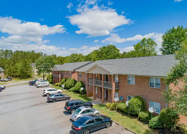 Property at 120 Crown Point Dr, Cornelia, GA, 30531, 2 beds, 1-2 bath, [object Object]