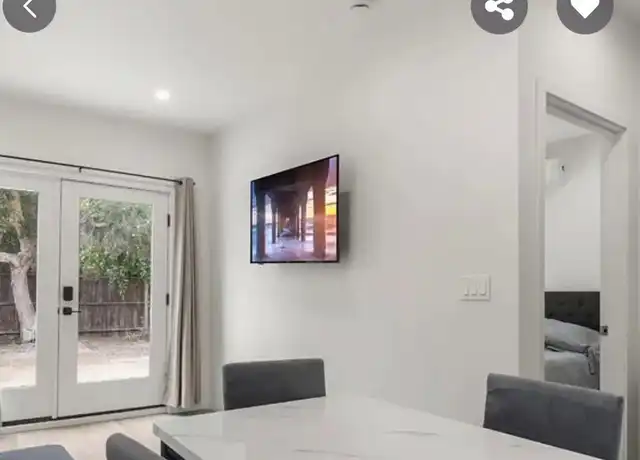 Property at 1535 S Ogden Dr, Los Angeles, CA, 90019, 1 bed, 1 bath, [object Object]