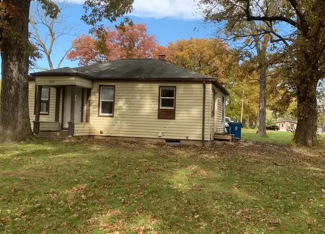 Property at 3315 Valley Dr, Le Claire, IA, 52753, 2 beds, 1 bath, [object Object]