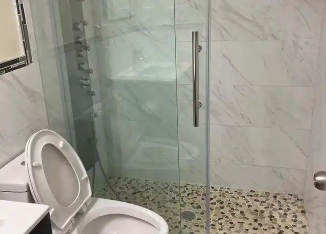 Property at 1637 S Broad St Unit 1F, Philadelphia, PA, 19148, 1 bed, 1 bath, [object Object]