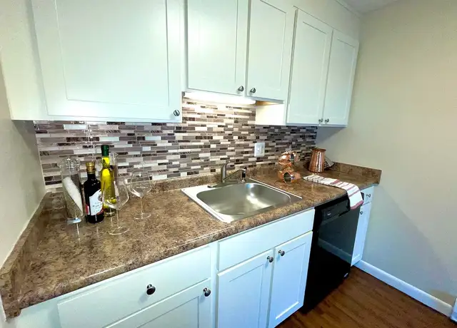 Photo of 44 Boston Rd, Chelmsford, MA 01824