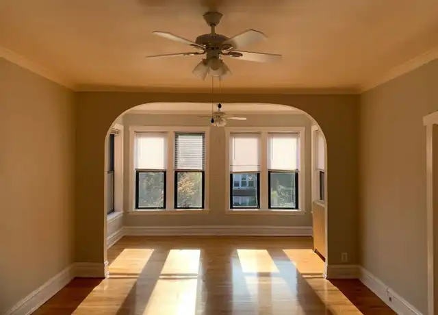 Property at 1310 W Howard St, Chicago, IL, 60626, 2 beds, 1 bath, [object Object]