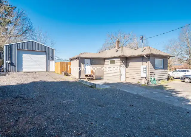 Property at 5160 NE Columbia Blvd Unit A, Portland, OR, 97218, 3 beds, 1 bath, [object Object]
