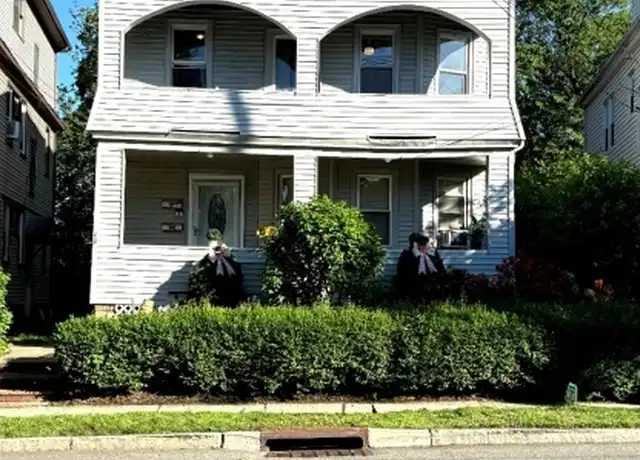 Property at 48 E Passaic Ave Unit 2, Bloomfield, NJ, 07003, 3 beds, 1 bath, [object Object]