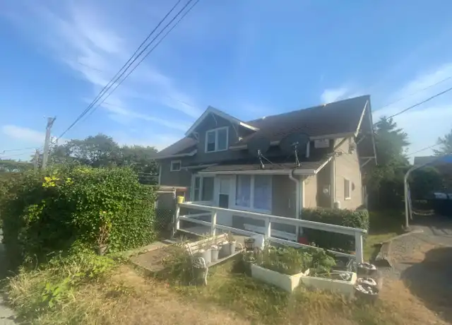Property at 3520 E Grandview Ave, Tacoma, WA, 98404, 3 beds, 1 bath, [object Object]