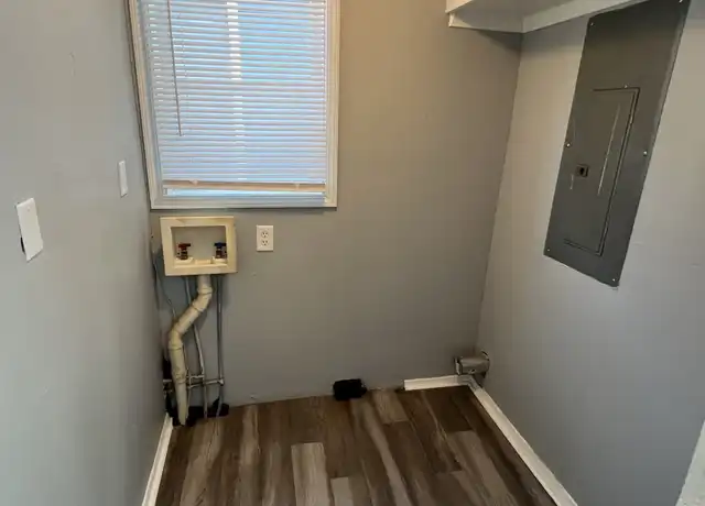 Property at 1401 Linden St, Indianapolis, IN, 46203, 2 beds, 1 bath, [object Object]