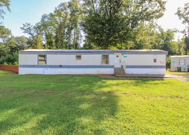 Property at 98 Cameron Cir, Muscle Shoals, AL, 35661, 3 beds, 2 baths, [object Object]
