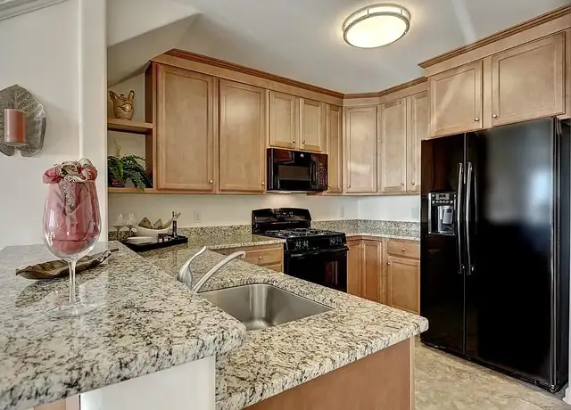 Photo of 485 Royer Dr, Lancaster, PA 17601