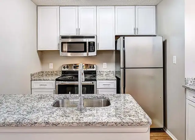 Photo of 5812 Chase Commons Ct, Burke, VA 22015
