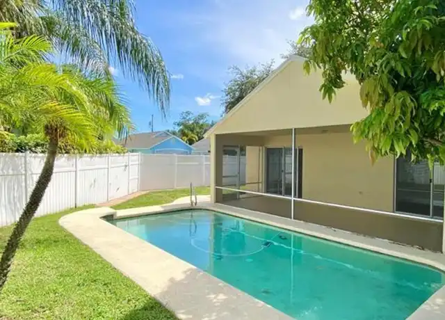 Property at 103 Pennock Landing Cir, Jupiter, FL, 33458, 4 beds, 2 baths, [object Object]