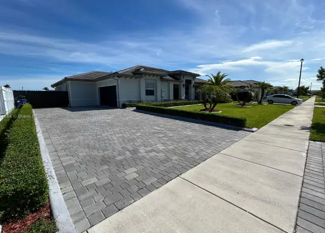Property at 16740 SW 290th Ln, Homestead, FL, 33030, 3 beds, 2 baths, [object Object]