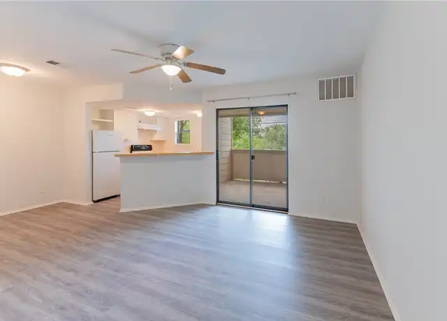 Property at 2500 Burleson Rd #614, Austin, TX, 78741, 1 bed, 1 bath, [object Object]