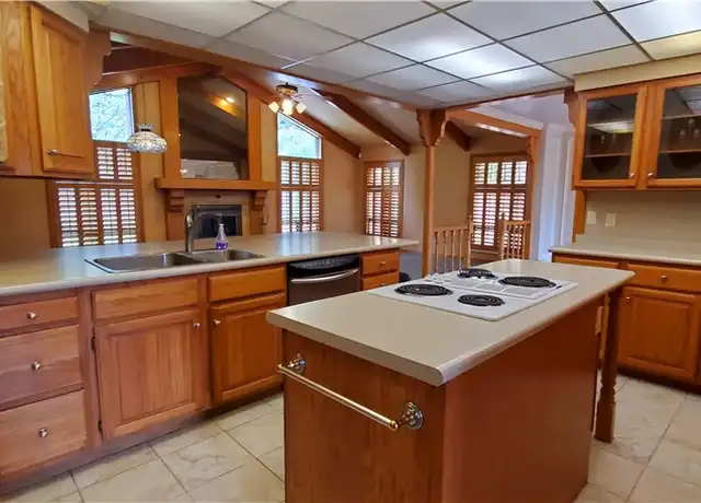 Property at 728 W 800 S, Orem, UT, 84058, 4 beds, 2.5 baths, [object Object]