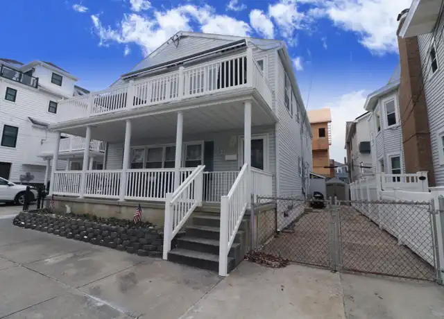 Property at 12 S Wissahickon Ave Unit 1st Floor, Ventnor City, NJ, 08406, 2 beds, 1.5 baths, [object Object]