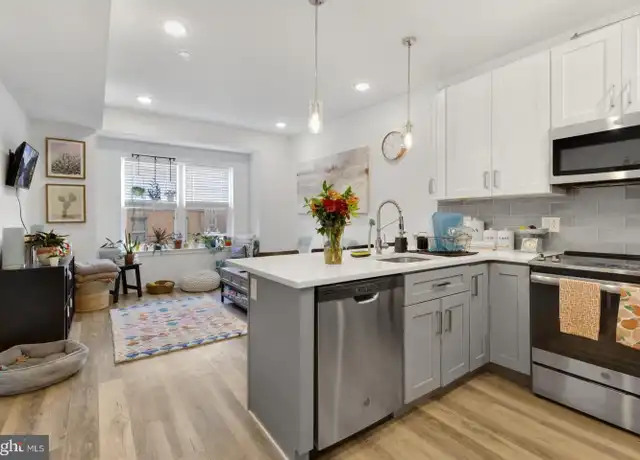 Property at 1926 N 2nd St #3, Philadelphia, PA, 19122, 2 beds, 2 baths, [object Object]