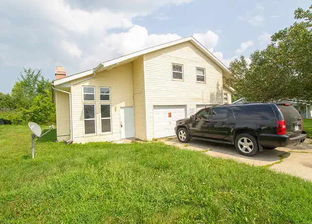 Property at 7216 N Moberly Dr Unit B, Columbia, MO, 65202, 3 beds, 1.5 baths, [object Object]