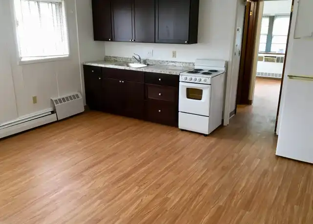 Property at 140 W Gorham St Unit 312, Madison, WI, 53703, 1 bed, 1 bath, [object Object]