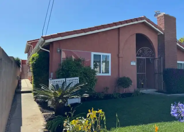 Property at 23027 Arlington Ave Unit 2, Torrance, CA, 90501, 2 beds, 1 bath, [object Object]