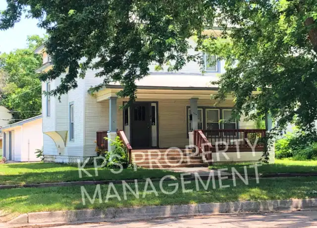 Property at 156 N Athenian Ave, Wichita, KS, 67203, 4 beds, 1.5 baths, [object Object]