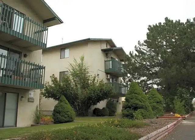 Property at Briarwood Apartments - 1802 W Sharp Ave, Spokane, WA, 99201, 2 beds, 1 bath, [object Object]