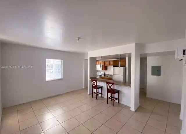 Property at 7130 Rue Versailles Dr Unit 11, Miami Beach, FL, 33141, 0 beds, 1 bath, [object Object]