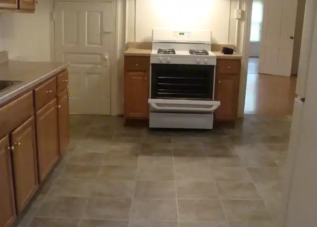 Property at 302 Chestnut St, York, PA, 17403, 3 beds, 1 bath, [object Object]