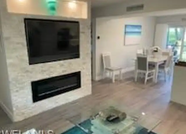 Property at 788 Park Shore Dr Unit B19, Naples, FL, 34103, 2 beds, 2 baths, [object Object]