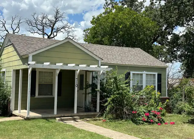 Property at 710 Meadow Ln, Bryan, TX, 77802, 2 beds, 1 bath, [object Object]