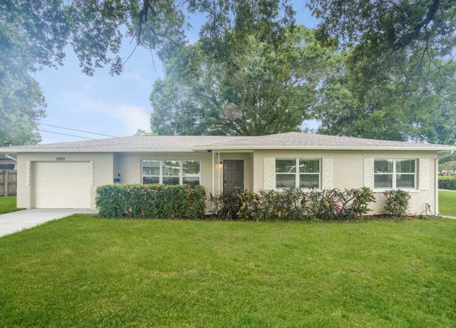 Photo of 2992 38th St N, St Petersburg, FL 33713