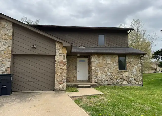 Property at 201 Briarcrest Ct, Columbia, MO, 65203, 4 beds, 3.5 baths, [object Object]
