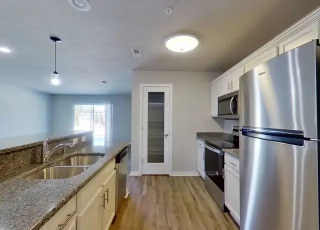 Property at 2008 American Eagle Dr Unit 68, Slinger, WI, 53086, 1 bed, 1 bath, [object Object]